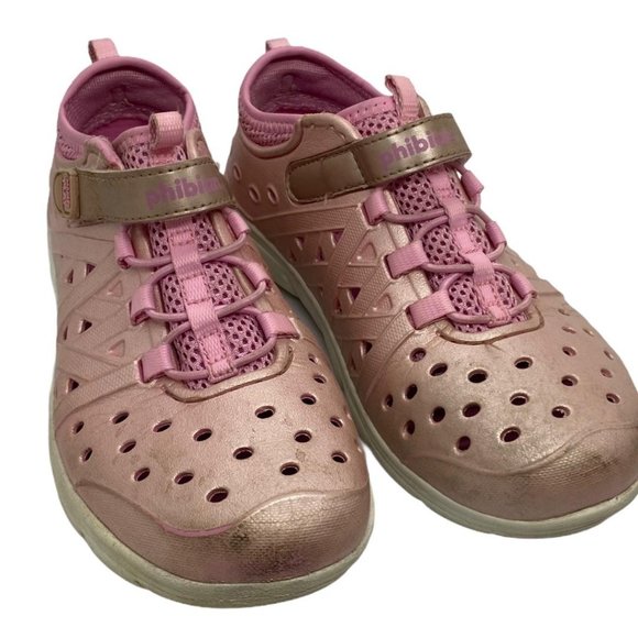stride rite waterproof shoes